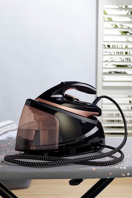 24STUDIO 5 Bar Steam Generator Iron Black Rose